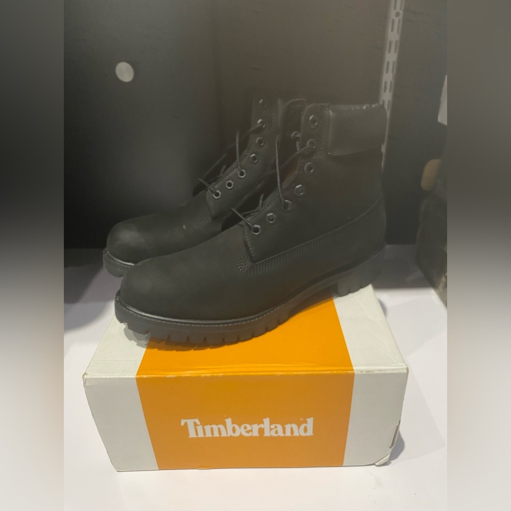 Timberland Men's Classic 6" Premium Waterproof Regular Boot Black Nubuck 11.5 M